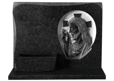 Lápida de nicho Ref.125 en granito Sudáfrica con Corazón de Jesús tallado