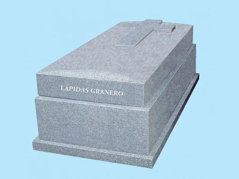 Panteón tapa bombeada Ref. 59E en granito Gris Quintana